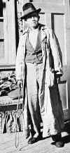 David Warfield in  A Grand Army Man (1907)-Photo-B&W-Resized.jpg (61422 bytes)